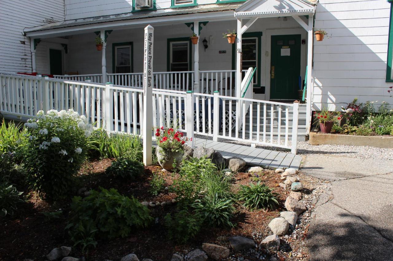 White Mountains Hostel Conway Exterior photo
